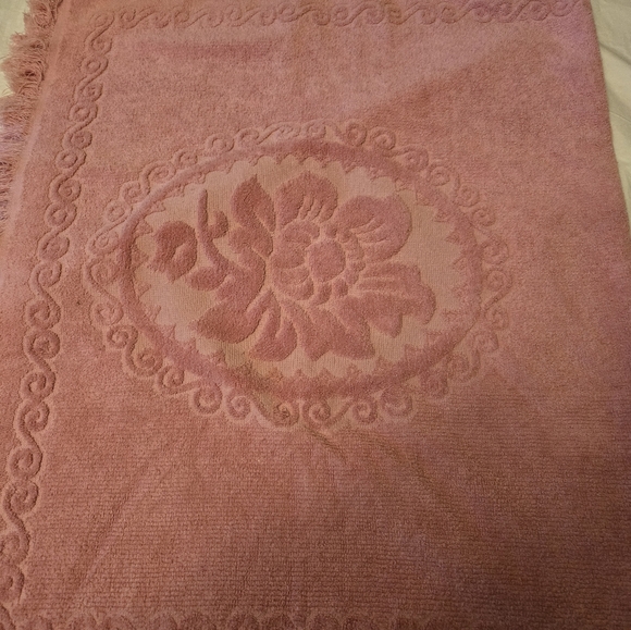 Cannon Monticello Other - Vintage 1970s Cannon Monticello Bath Towel